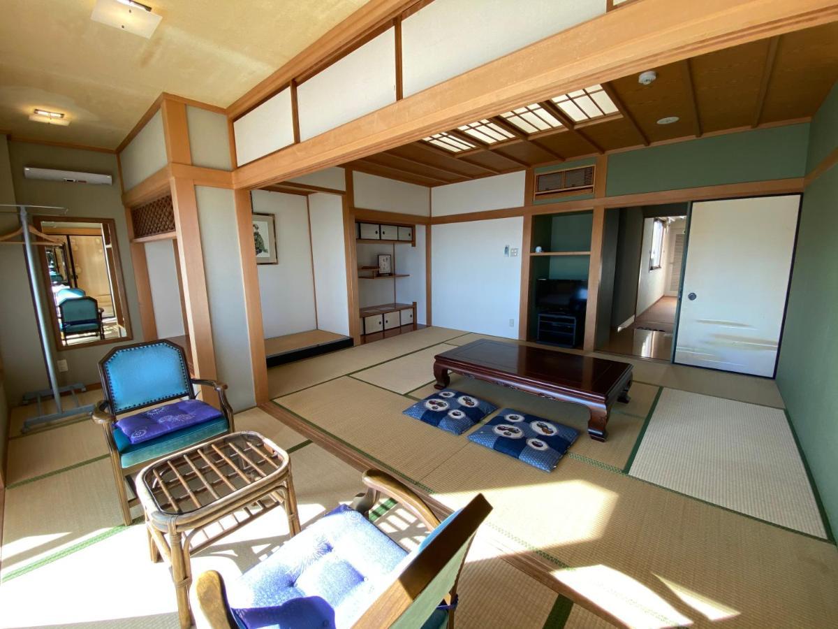 Atami Onsen Guest House Megumi Atami (Shizuoka) Exterior foto