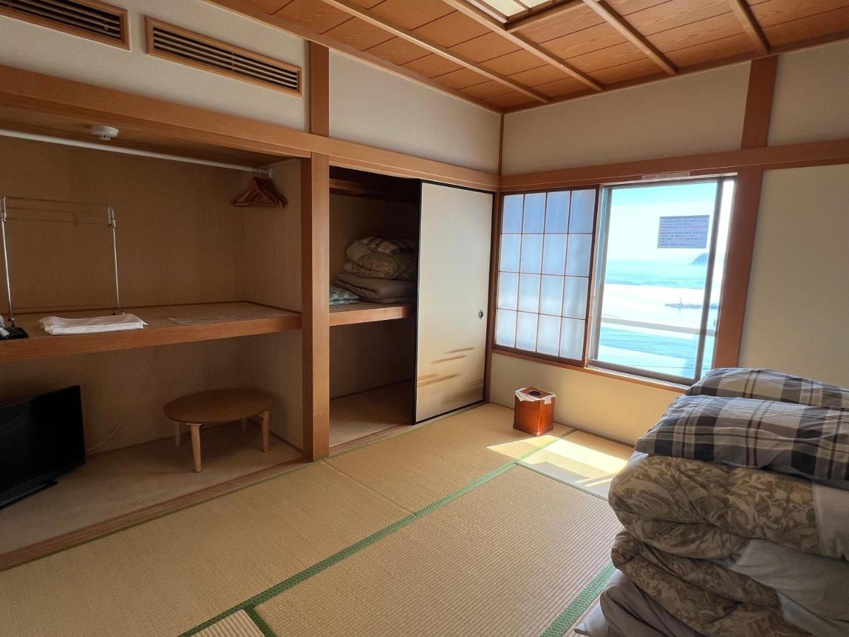 Atami Onsen Guest House Megumi Atami (Shizuoka) Exterior foto